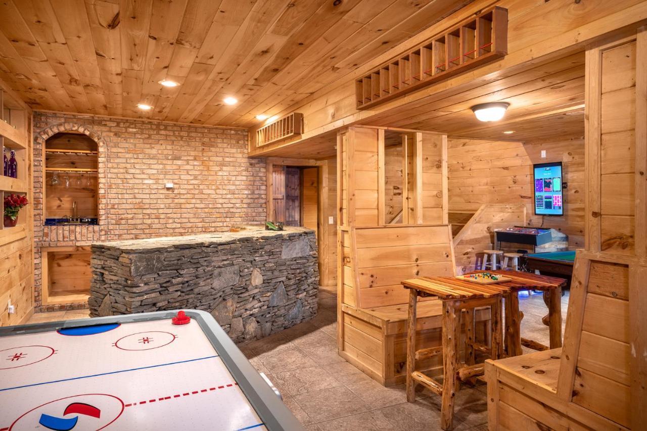 Glori'S Retreat, Game Room, 1089 Of Free Attraction Tickets For Each Paid Day, Dollywood And More Pigeon Forge Exterior foto